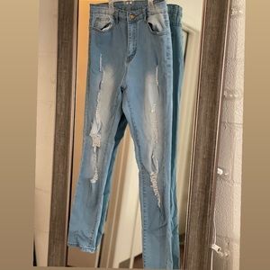 SHEIN HIGH WAIST STRETCH DISTRESSED JEANS SIZE M